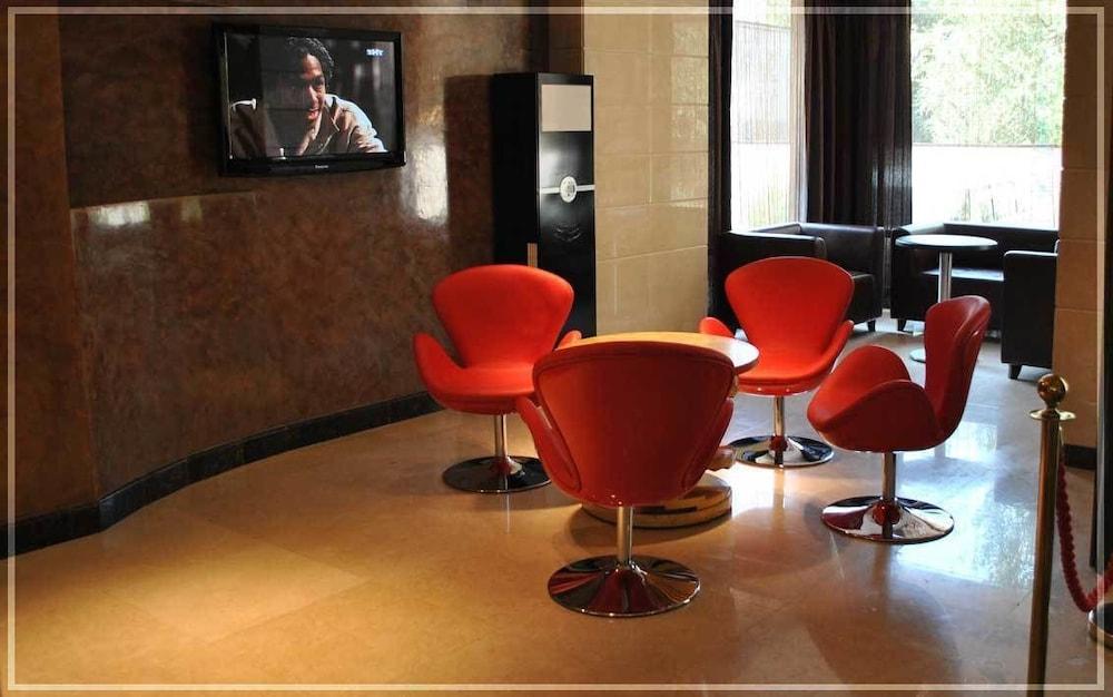 אלמטי Voyage Hotel חדר תמונה