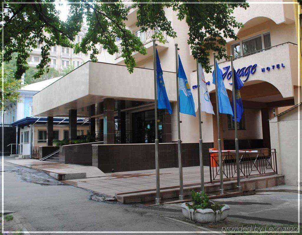 אלמטי Voyage Hotel מראה חיצוני תמונה